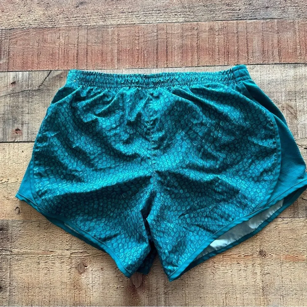 Girl’s Teal Athletic Shorts Nike Girl’s size large